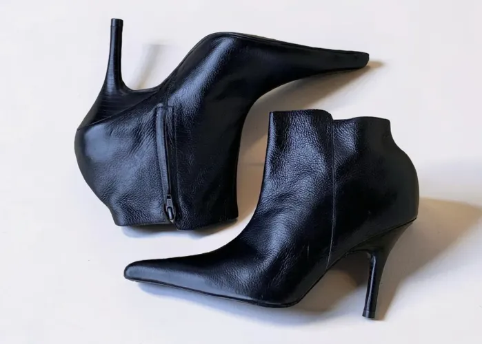bota feminina de couro legítimo marca aveto lucca tamanho 34