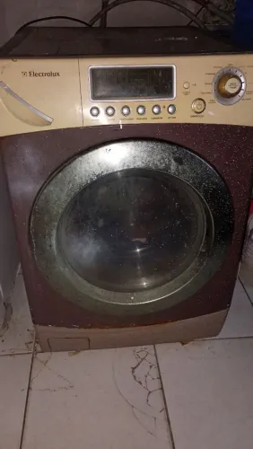 Máquina de lavar lava e seca eletrolux 10,5kg