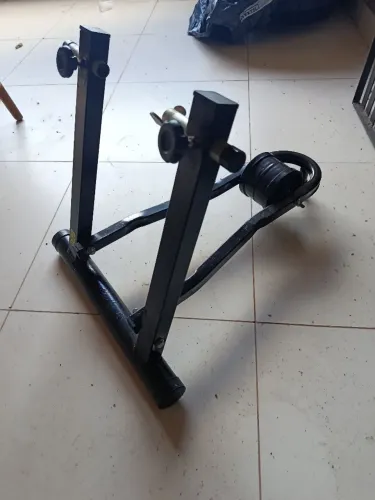 Rolo de treino ajustável para bicicleta