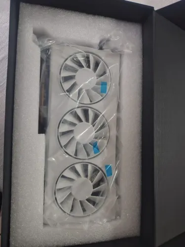 RX 9060 XT 16 GB XFX + SATA 480 gb