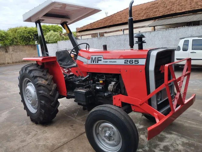 Trator massey fergunson 265 . Preço 80.000 reais