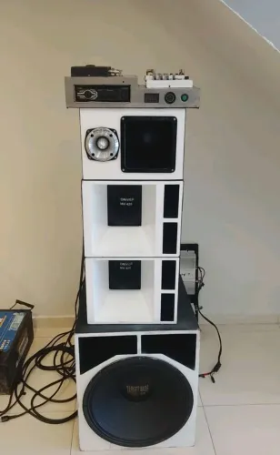 Vendo som automotivo top de linha