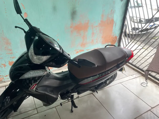 Vende Shineray jet 50 cinquentinha, moto zerada pegar e usar