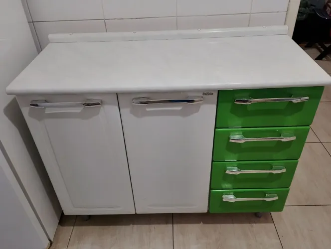 VENDO BALCÃO DE AÇO ITATIAIA