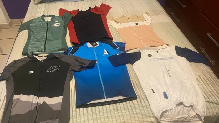 Blusa de ciclista todas peças por 175,00
