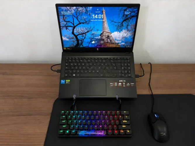 Notebook Gamer Acer Nitro V15 + Combo HyperX