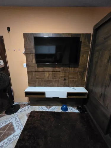 Vende-se Painel para televisão grande