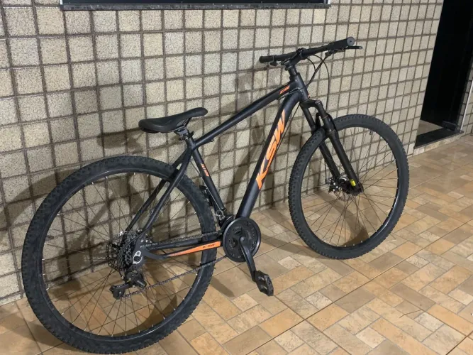 Bicicleta MTB KSW XLT 100 Aro 29 - 21v / Freio a Disco (Para Revisar)