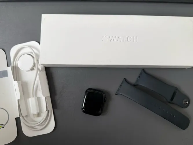 Apple Watch Series 9 GPS 41mm - Caixa Original