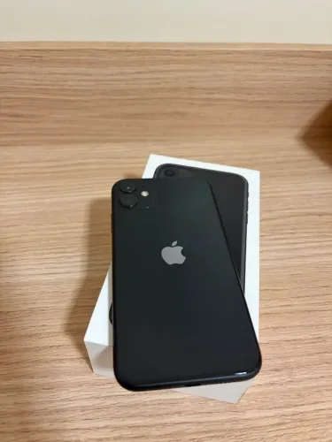Vendo iPhone 11 64gb preto