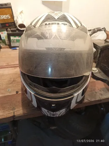 Capacete Helt Hippo tamanho 56