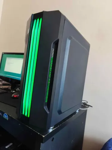PC GAMER, Core I5, RX 550, 12GB Ram, SSD