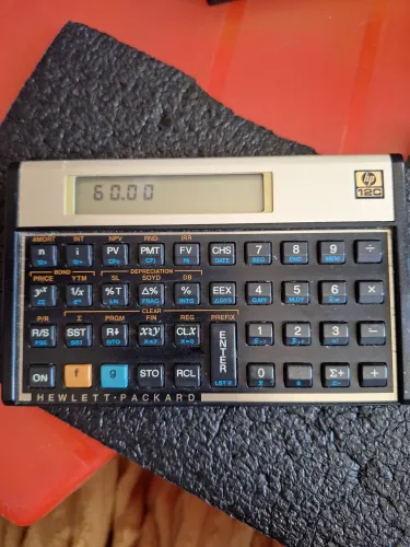 Calculadora científica HP 12C relíquia