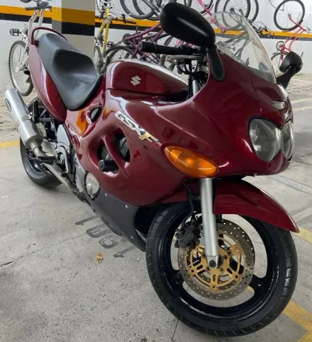 JTA Suzuki GSX 750F 1999 RARIDADE Apenas 40 mil km rodados