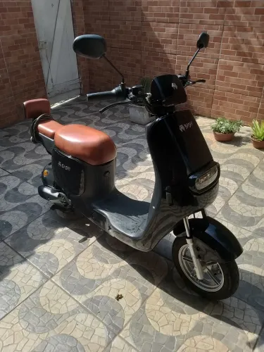 Vendo scooter elétrica bashi m8
