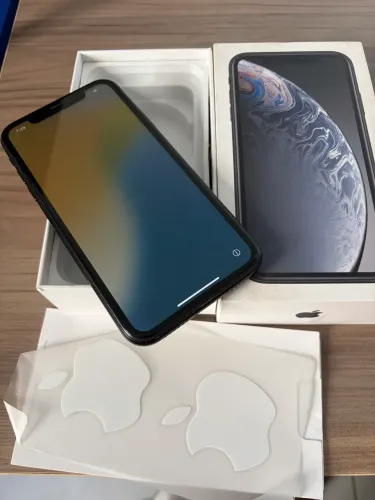 iPhone XR 