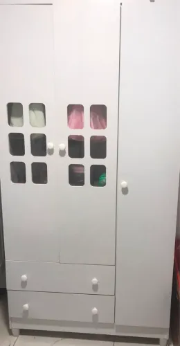 GUARDA ROUPA INFANTIL