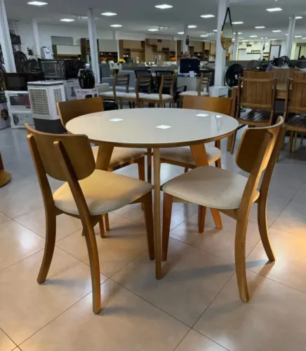 Mesa de jantar 4 cadeiras madeira maciça