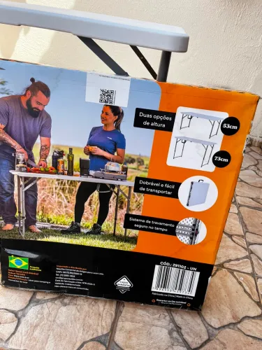 Mesa dobrável novíssima 
