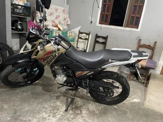 Vendo crosser 150 2018/2019 estado de nova só transferir 