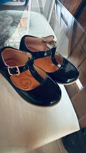 Sapatinho bebê preto verniz 20