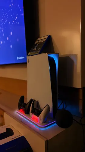 PlayStation 5 - mídia física com FIFA