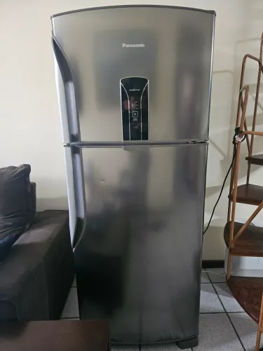 Geladeira Panasonic [RE]GENERATION com defeito