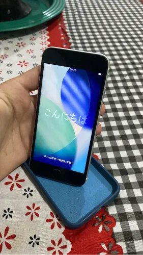 Vendo IPhone SE 2020 perfeito