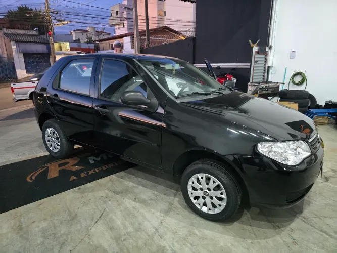 Fiat Palio Celebration 1.0 Fire Flex 8V 4P 2015