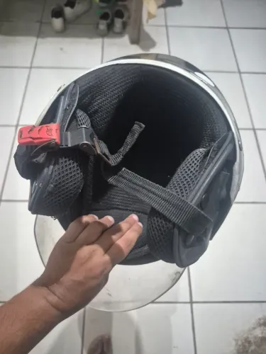 Bau + capacete
