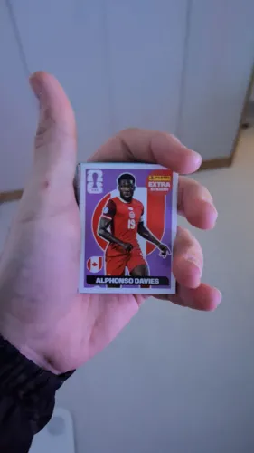 Aphonso Davies Legend Roxo
