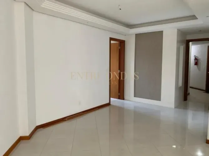 Apartamento com 4 quartos no bairro Agronômica, Florianópolis.