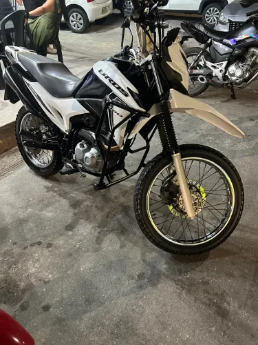 Bros 160