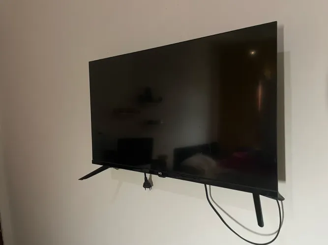 Smart TV HQ 32? LED HD