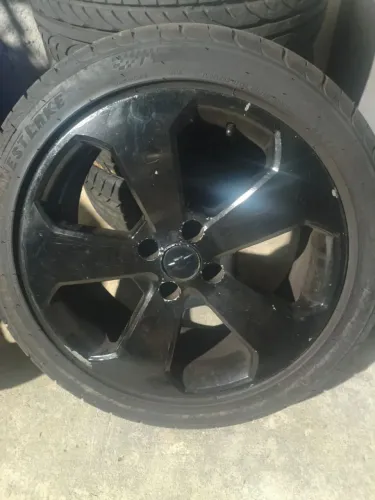 Aro 17 do Cruze