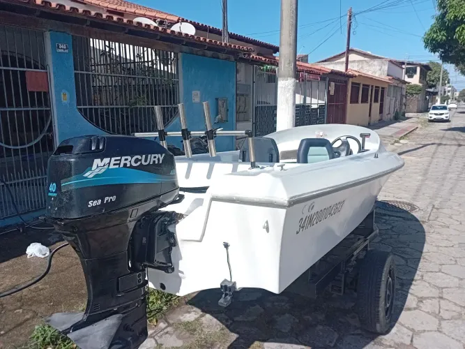 Lancha esporte recreio para pesca e mergulho 