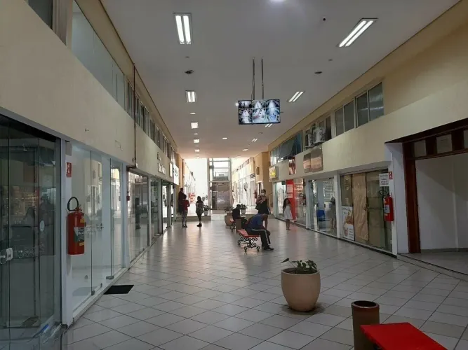 Venda: Loja 36m² em Santo Amaro. 2 pavimentos, galeria. Próxima ao Metrô Adolfo Pinheiro!