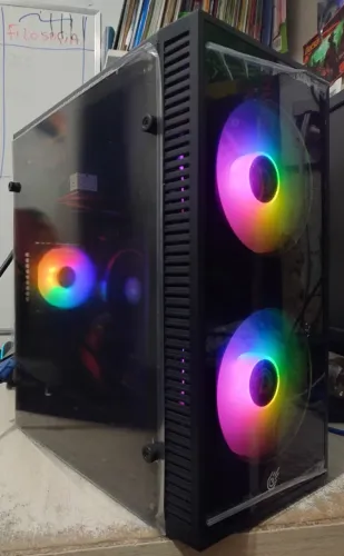 Computador Ryzen 5 4600G (Vega7 2gb/ 16gb/ SSD 120gb + HD 500gb)