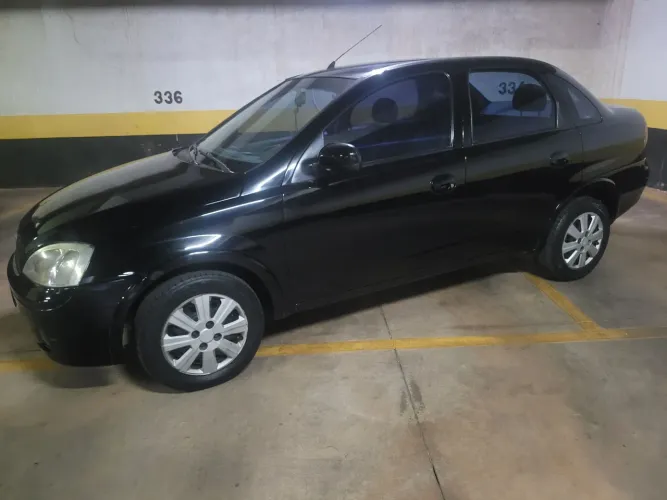 Chevrolet Corsa Sedan 1.0 MPFI 8V 71cv 4P 2004