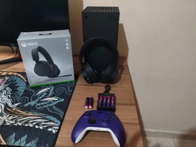 Xbox Series X Seminovo + Controle Personalizado Roxo + Fone Headset Microsoft Novo