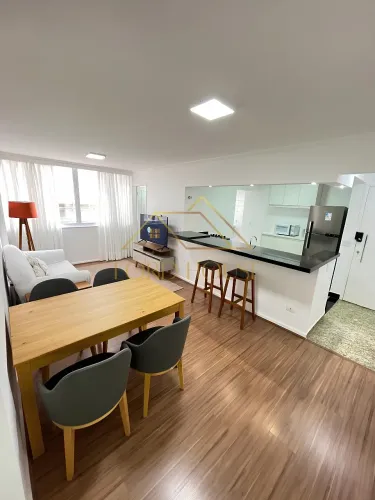 Apartamento para locação com 85m² no Jardins. O imóvel possui 2 quartos e 1 vaga de garage