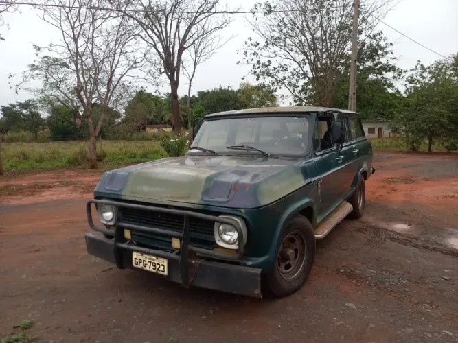 Chevrolet C-10 2.5/4.1 1976