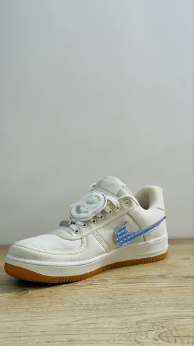 Tênis Nike Travis Scott