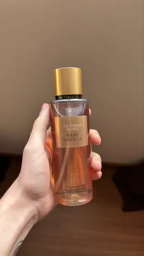 Victorias Secret Bare Vanilla Body Splash 250ml