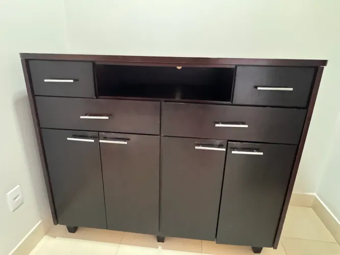 Vendo Cômoda/Sapateira em Madeira pura de Imbuia.