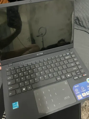 Notebook Ultra Intel Celeron - Pouquíssimo uso!