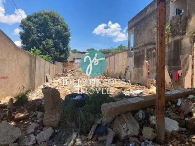 Lote centro para venda com 400 metros quadrados em Centro - Governador Valadares - MG