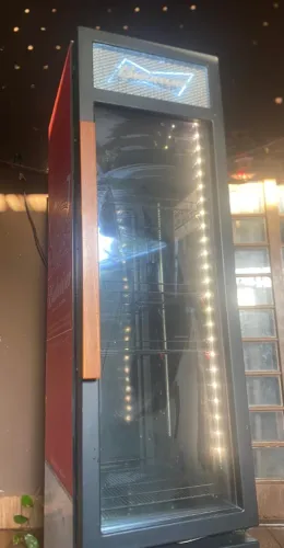 CERVEJEIRA METAL FRIO (GELA MUITO )