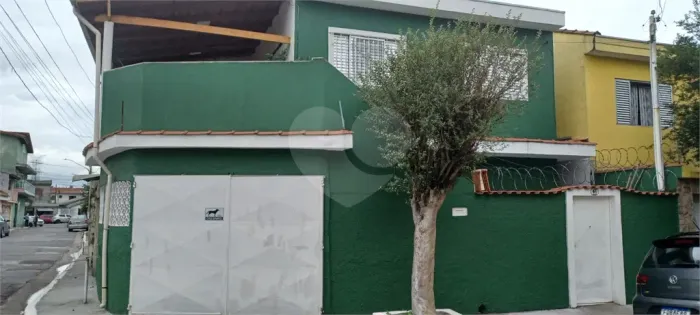 BELÍSSIMO SOBRADO DE ESQUINA À VENDA NO PQ. EDU CHAVES