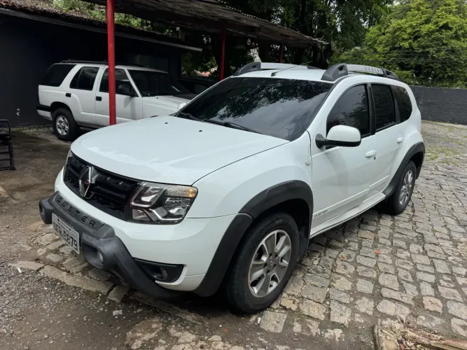 Renault Duster Dynamique 2.0 Hi-flex 16V Aut. 2016